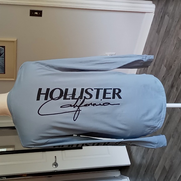 Hollister Must Have Collection Women's Curved Hem Long Sleeve T-Shirt Size Small - Picture 3 of 14